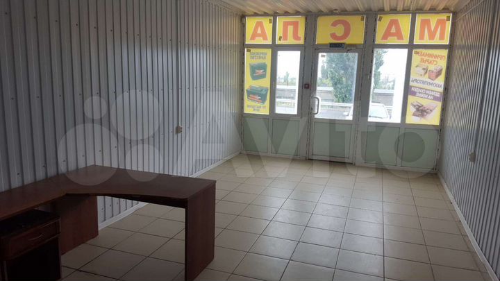 Автомагазин, кафе 30 м²