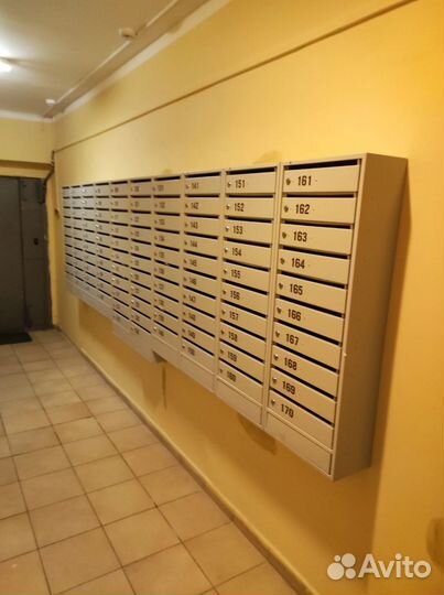 Почтовый ящик в подъезд