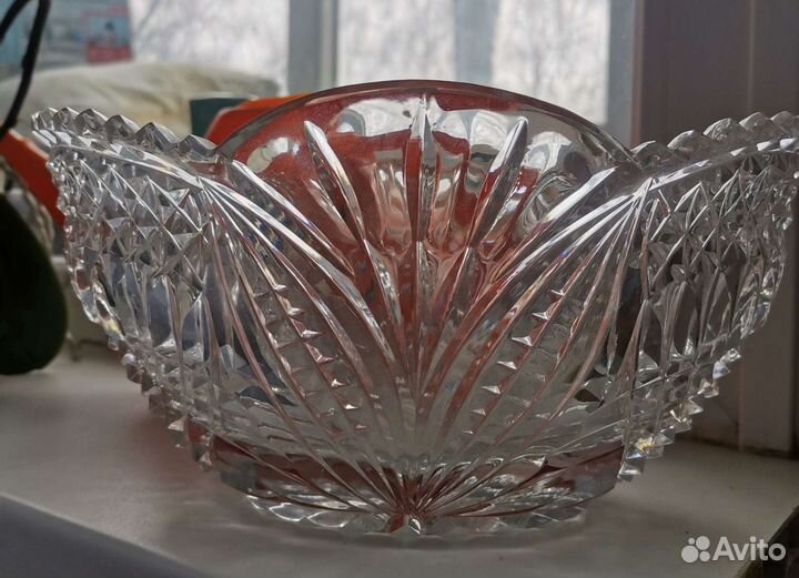 Хрустальная ваза