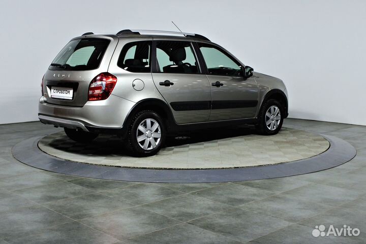 ВАЗ Granta Cross 1.6 МТ, 2022, 30 484 км