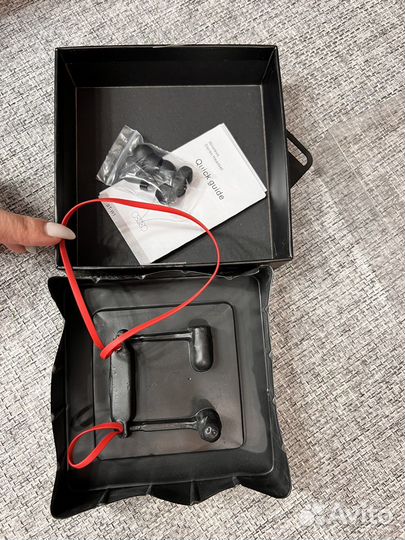 Bluetooth наушники.не использовались. Новые