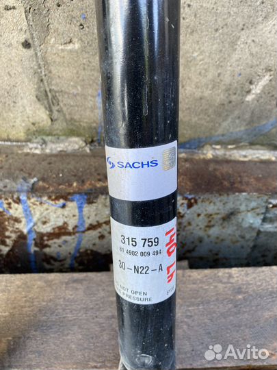 Задние амортизаторы в сборе Hyundai i40