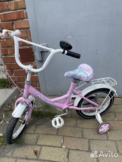 Велосипед для девочки,от 3 лет., яркий