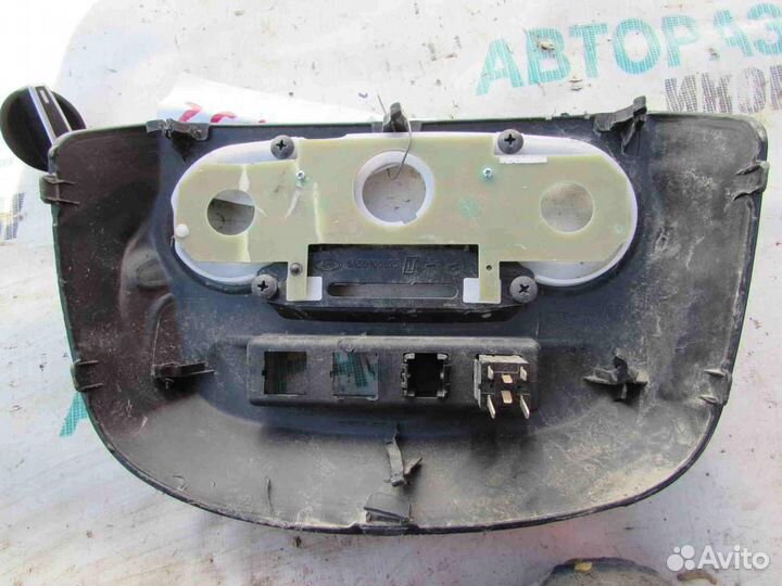 Блок управления климатической установкой для ваз L