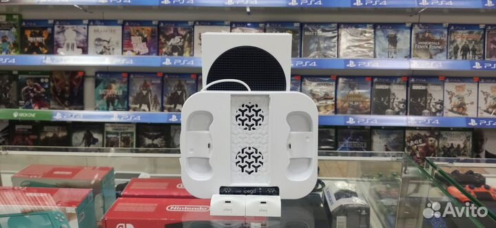 Док-станция для Xbox Series S с зарядкой геймпадов