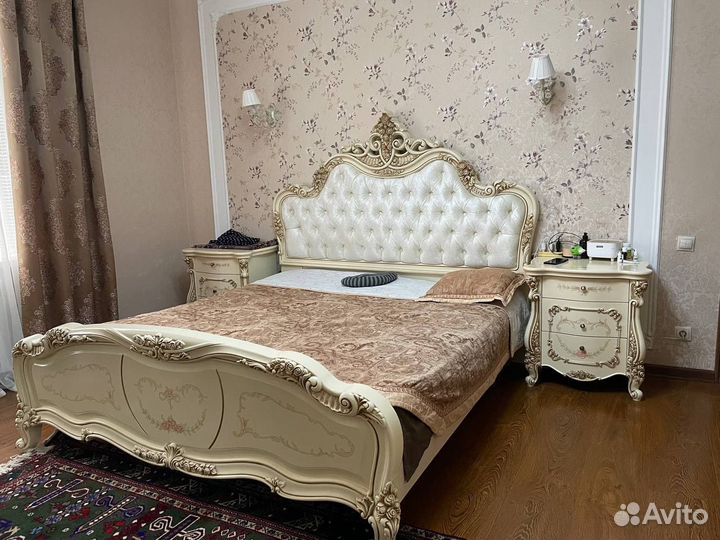 Спальный гарнитур