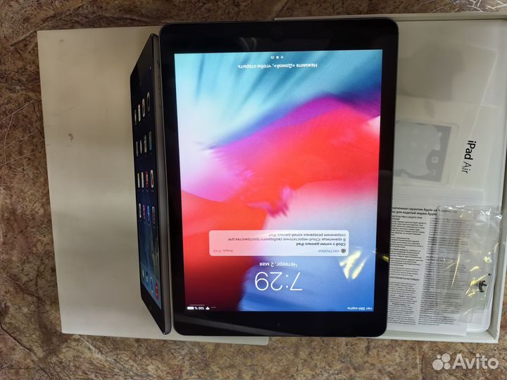 Продам iPad Air