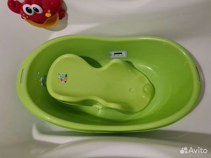 Ванночка для купания с горкой