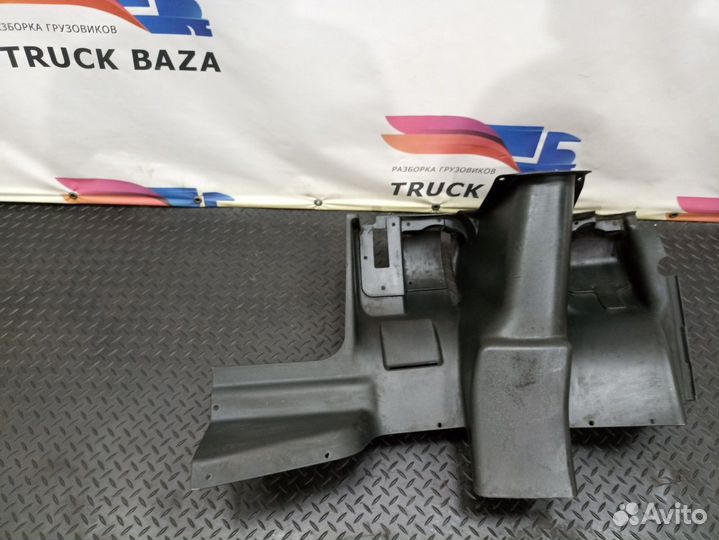 Кожух рулевой колонки нижний Man TGA