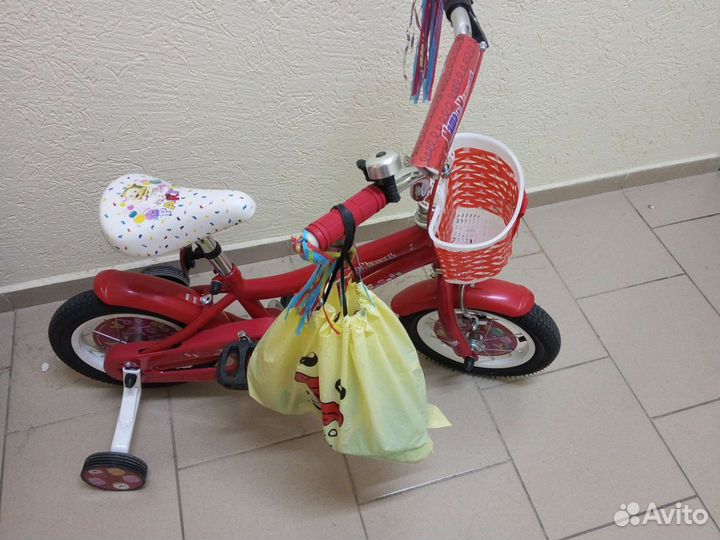 Детский велосипед четырехколесный