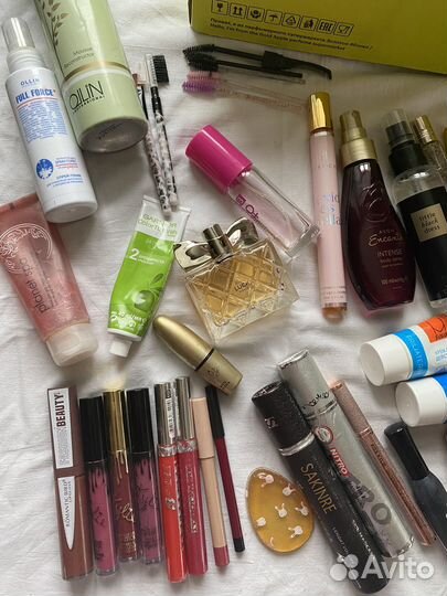 Набор косметики и парфимерии пакетом