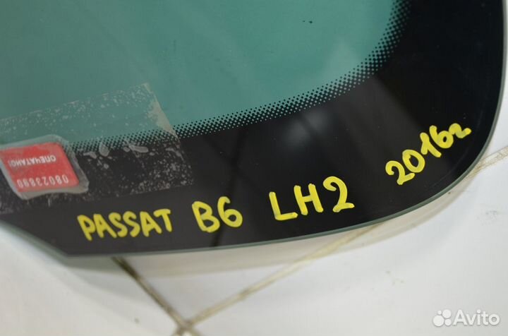 Стекло двери заднее левое Volkswagen Passat B6 2.0