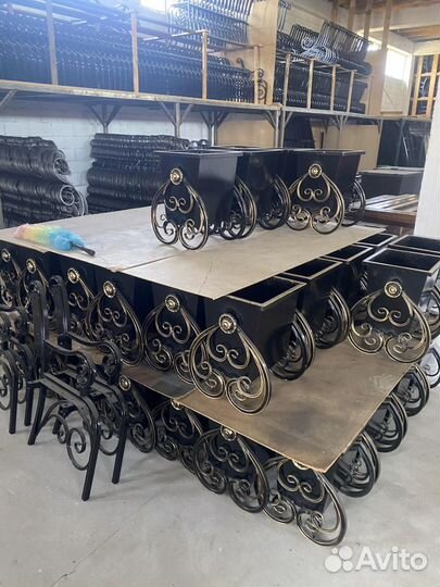 Урны кованные