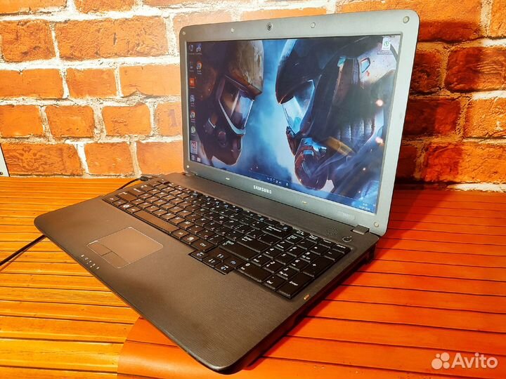 Samsung Sa31 - i3 X4 \4 Озу \512 Видео \500 HDD