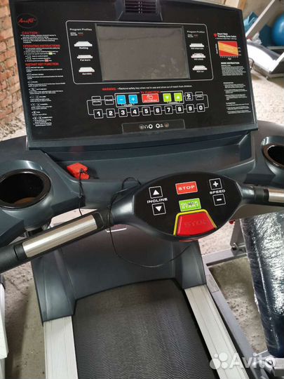 Беговая профессиональная дорожка Aerofit 8700тм 10