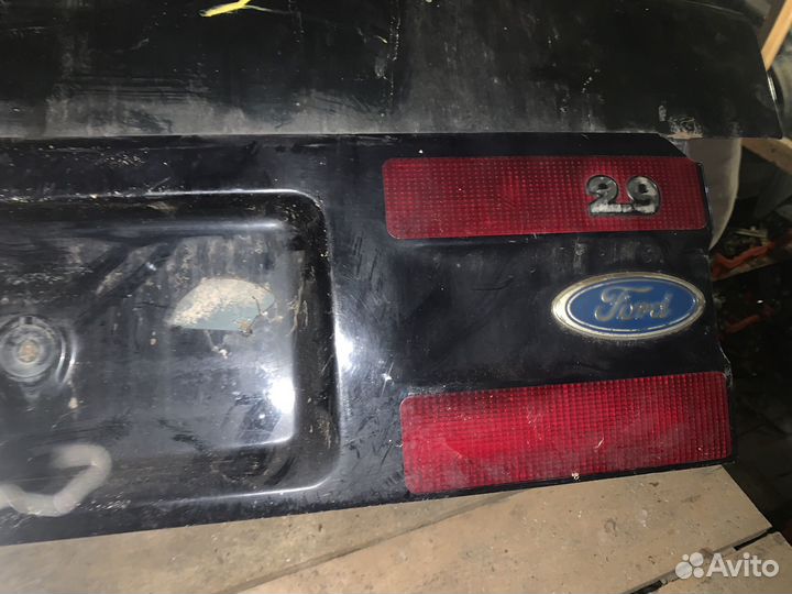 Бленда (накладка под номер) Ford scorpio 1