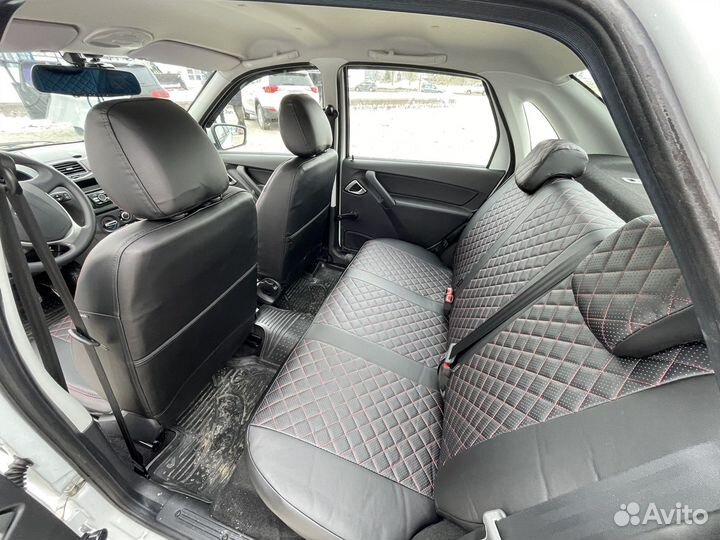 Авточехлы для Лада Гранта в красную Срочку