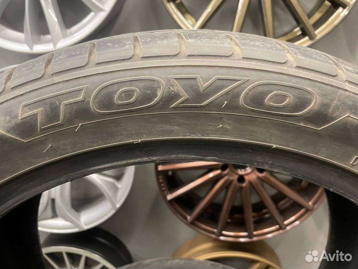Toyo Proxes T1 Sport SUV 275/40 R22