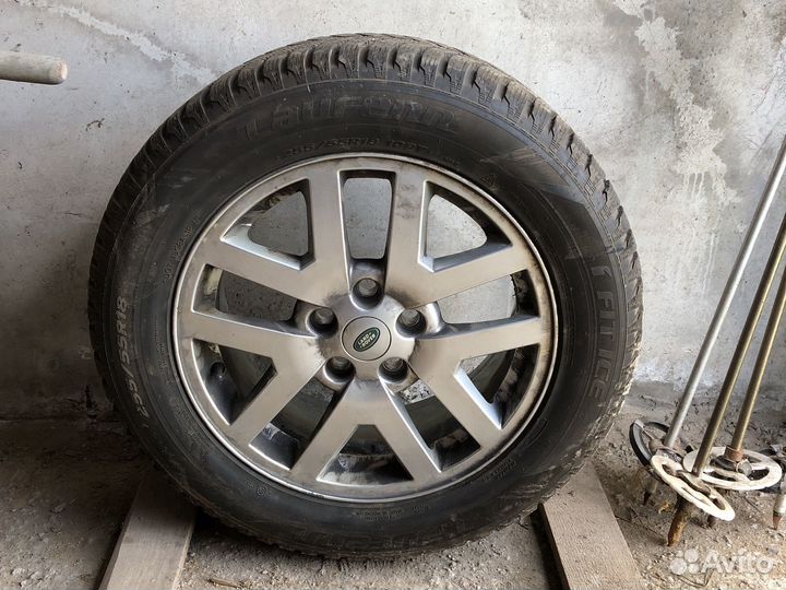 Laufenn I Fit Ice LW 71 255/55 R18