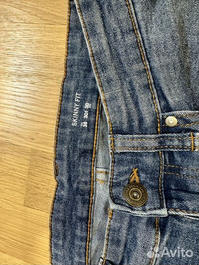 Джинсы bershka