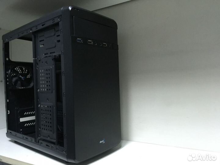 Корпус AeroCool Qs-180 mATX