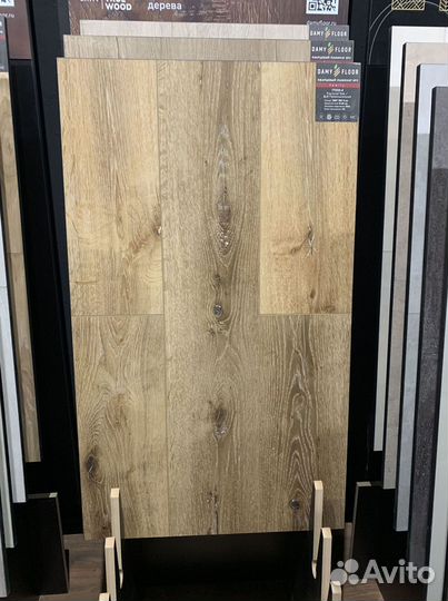 Ламинат влагостойкий новый