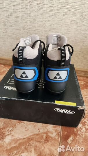 Продам лыжные ботинки