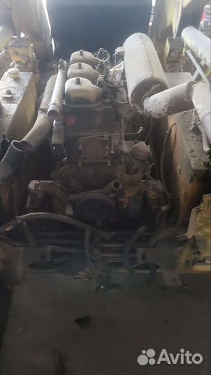 Мини-погрузчик UNC 060, 2000