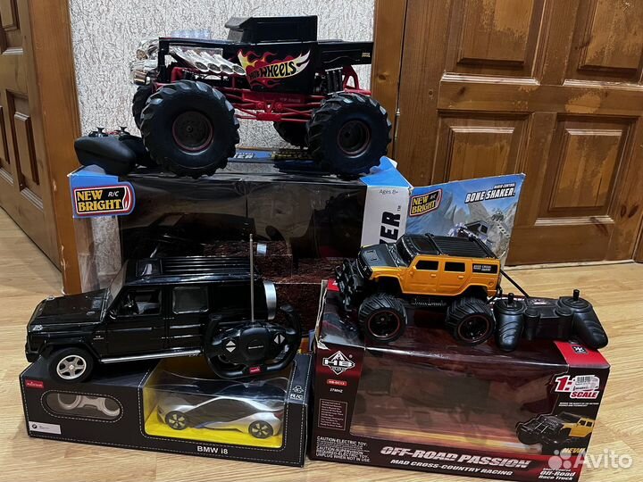 Машинки на пульте управления