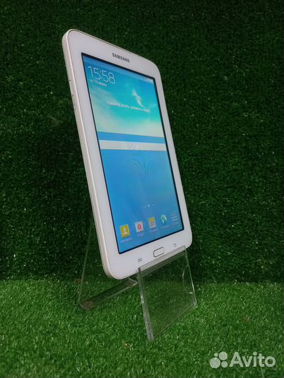 Планшет Samsung Galaxy Tab 3 7.0 Lite SM-T110