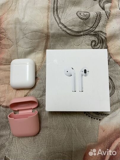 Беспроводные наушники apple airpods