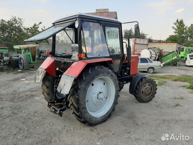 Мтз 1221 недорогой б/у в ставропольском крае. Трактор мтз 80 в гараже. Мтз на авито ставропольский край. Т-82 трактор. У сельхозтехника.