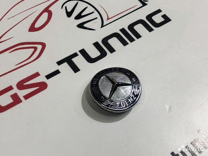 Заглушка в решетку радиатора Mercedes-Benz W204