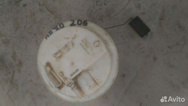 Насос топливный электрический для Peugeot 206