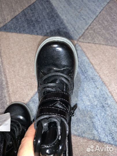 Ботинки детские 24 размер новые