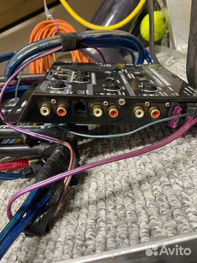 Lanzar vibe-X8. 3-полосный электронный кроссовер