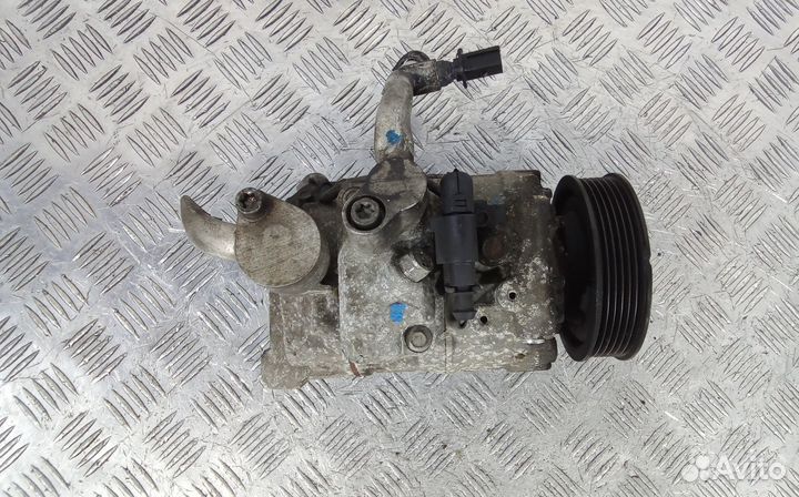 Компрессор кондиционера Volkswagen Touareg рест