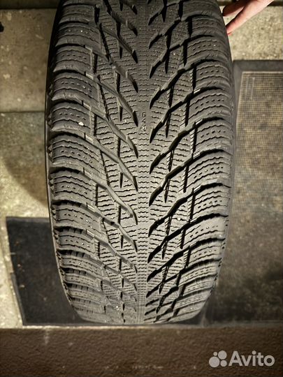 Nokian Tyres Hakkapeliitta R3 SUV 235/50 R19 103R
