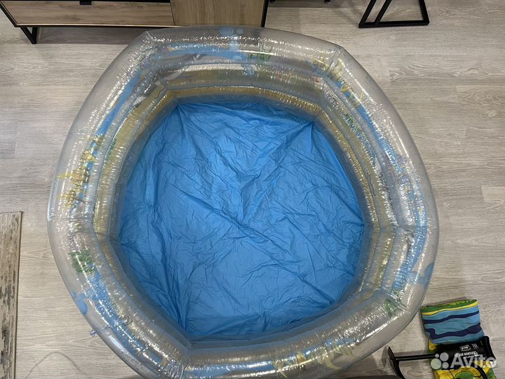 Надувной бассейн