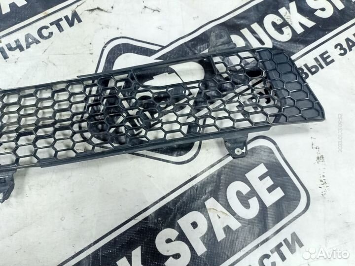 2442936 Сетка капота приемная Scania P-440 6-Ser