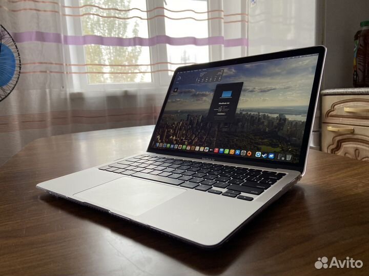 Macbook Air 13 2020 M1 (2020) 8gb/256gb