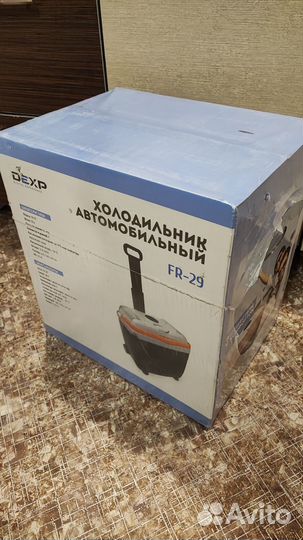 Продам автомобильный холодильник dexp