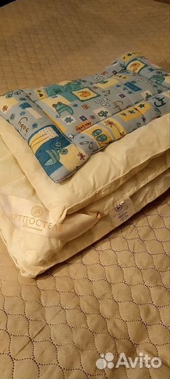 Комплект- детское одеяло и подушка