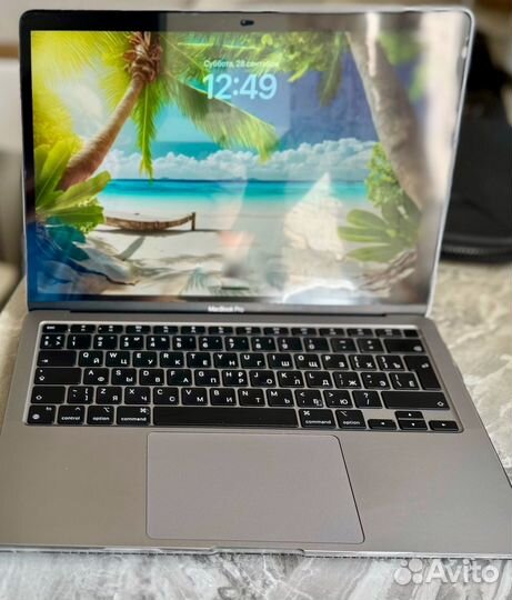 Apple MacBook Air 13-inch M 1