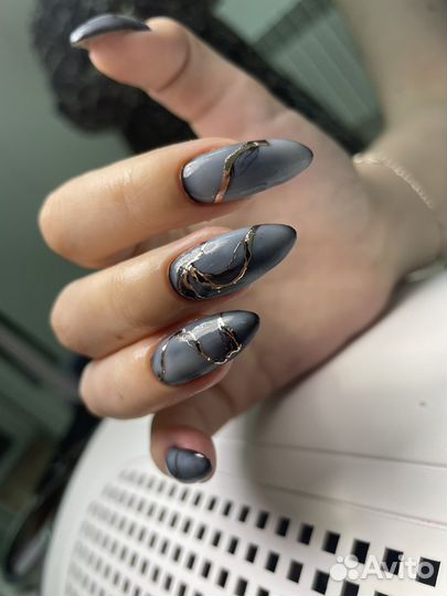 Мастер маникюра