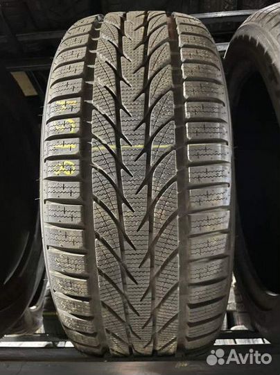 Toyo Snowprox S953 205/50 R17 93H