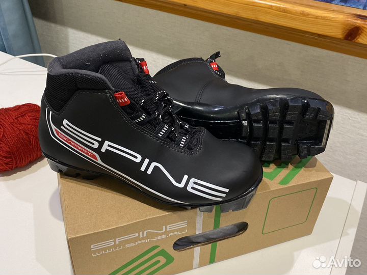 Лыжные ботинки детские 35 р., 22,5 см