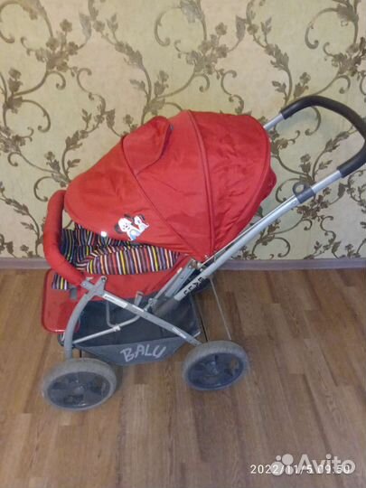 Детская прогулочная коляска balu