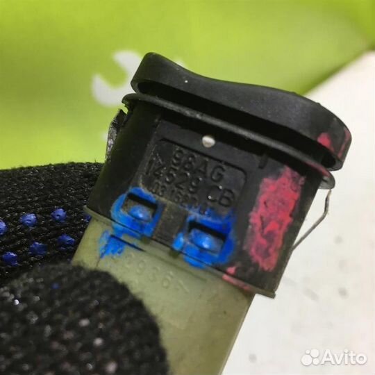 Кнопка стеклоподъемника Форд Фокус 1