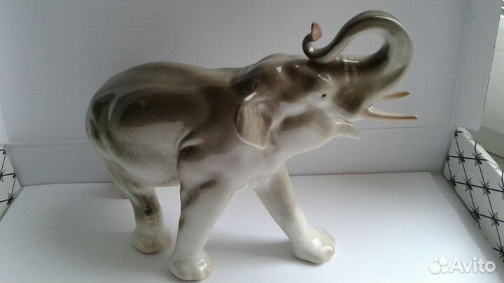 Скульптура ифз Слон